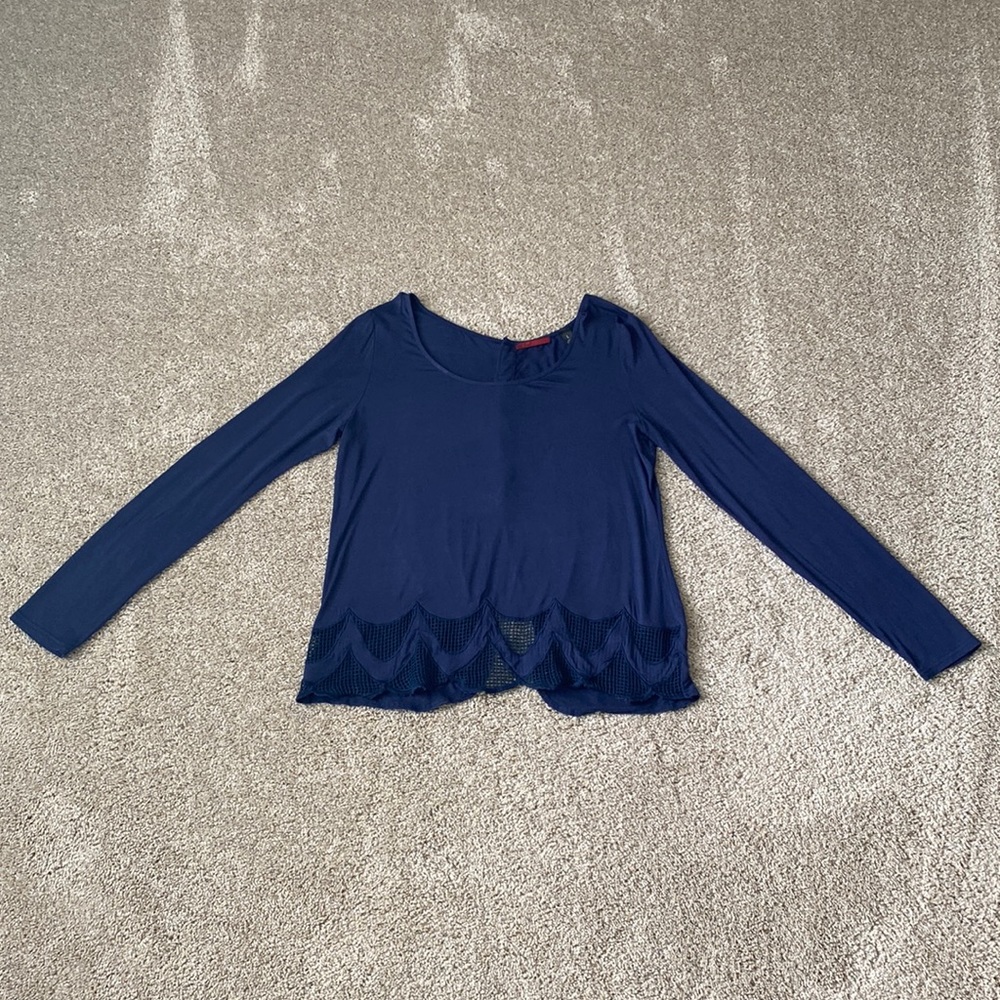 BKE Scalloped Long Sleeve Top
